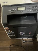 Brother DCP-9055CDN Multifunktionsdrucker mit Zubehör