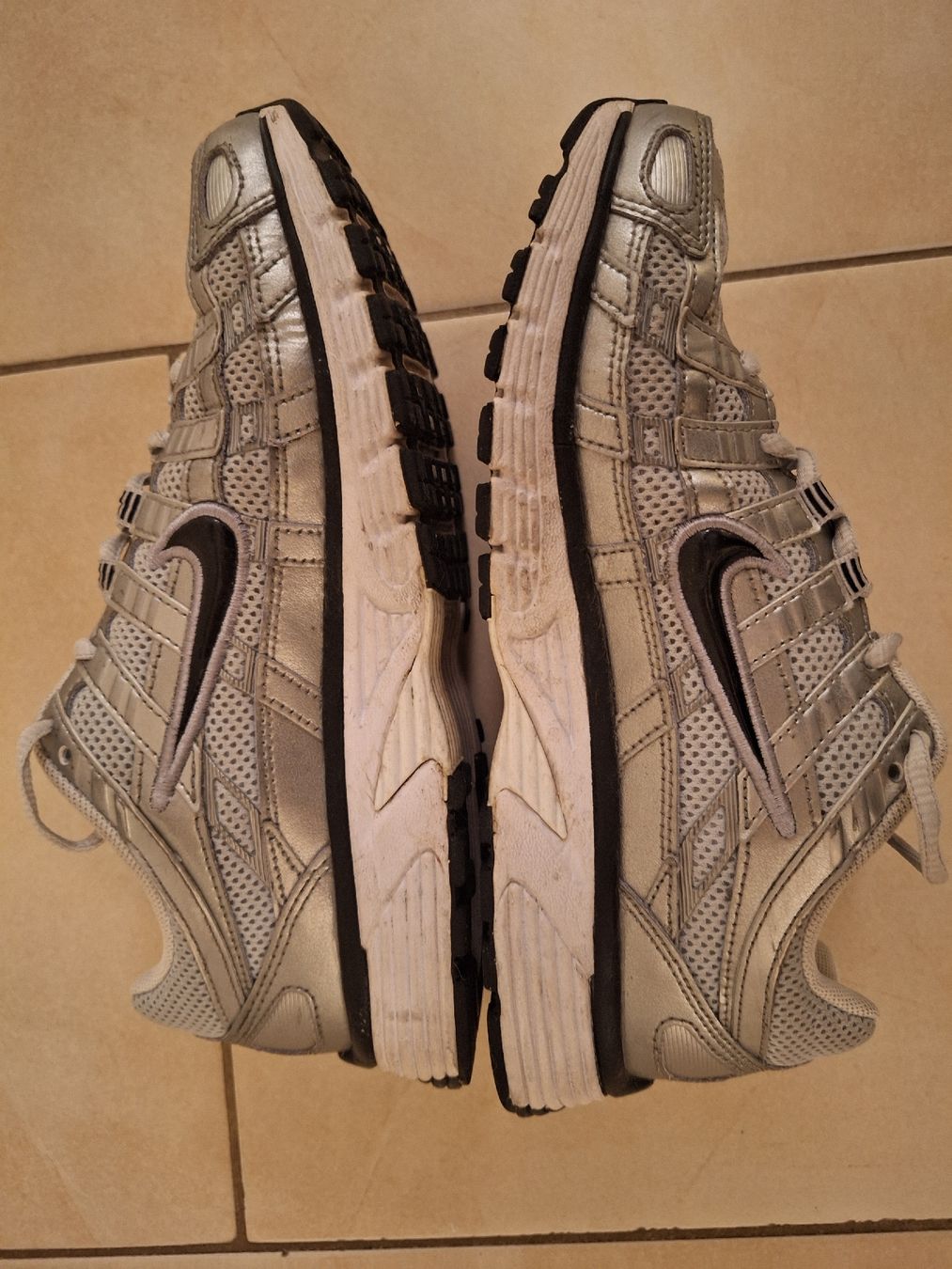 Nike Scarpe da donna: Nike P-6000 Gr. 37.5 – Usato da Zürich venduto da ser_r2vf 2