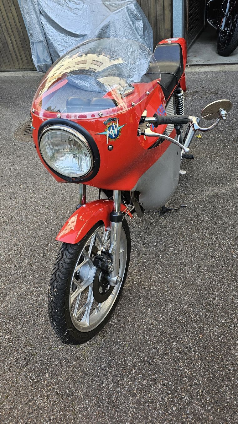 MV Agusta Strada: MVAugusta 350 S Veteran – Usato da Embrach venduto da nic_2mr9 2