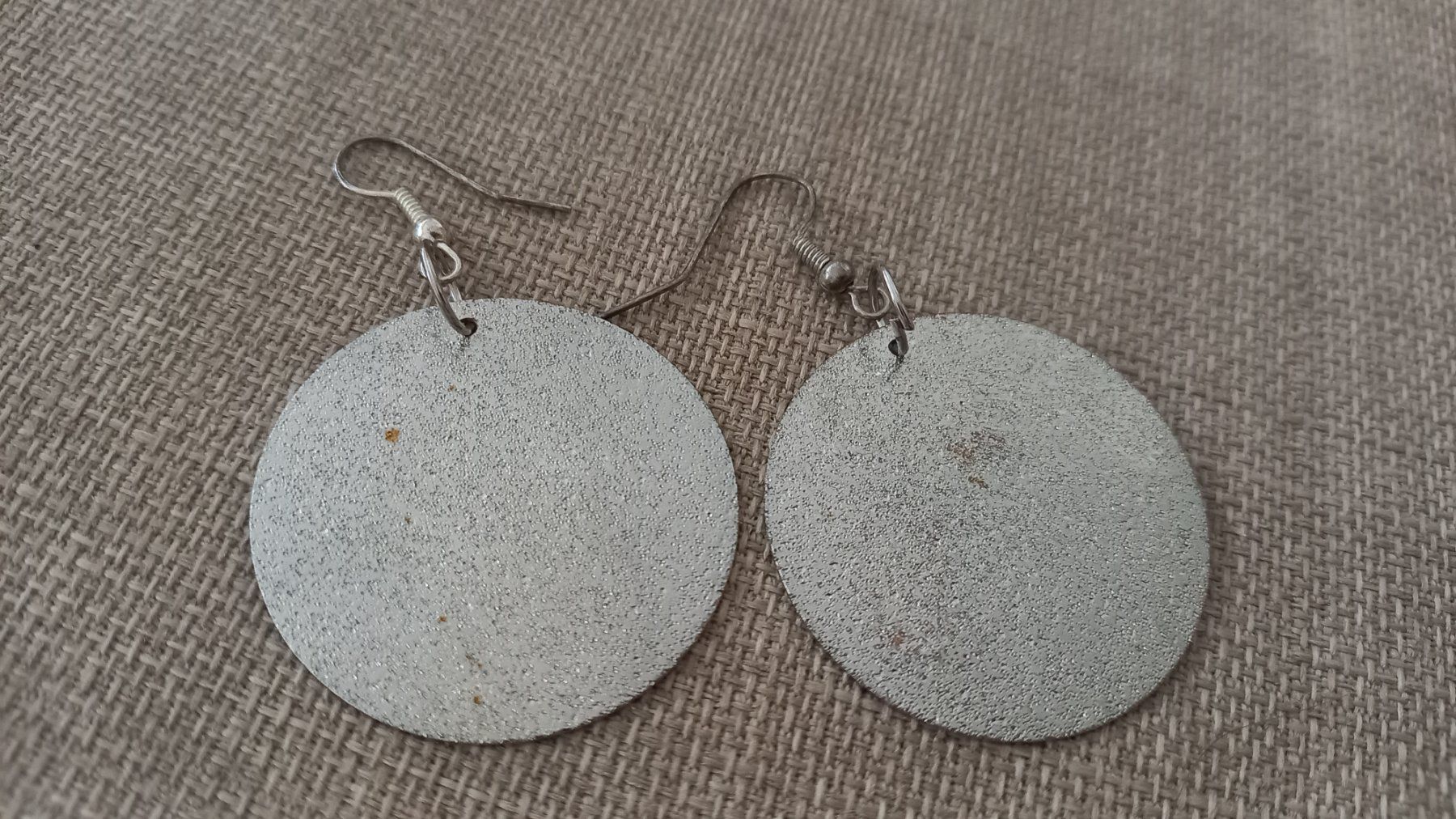 Ohrringe & -stecker: Ohrringe Kreis versilbert - earrings round – Neu und originalverpackt aus Killwangen von sockenmeister