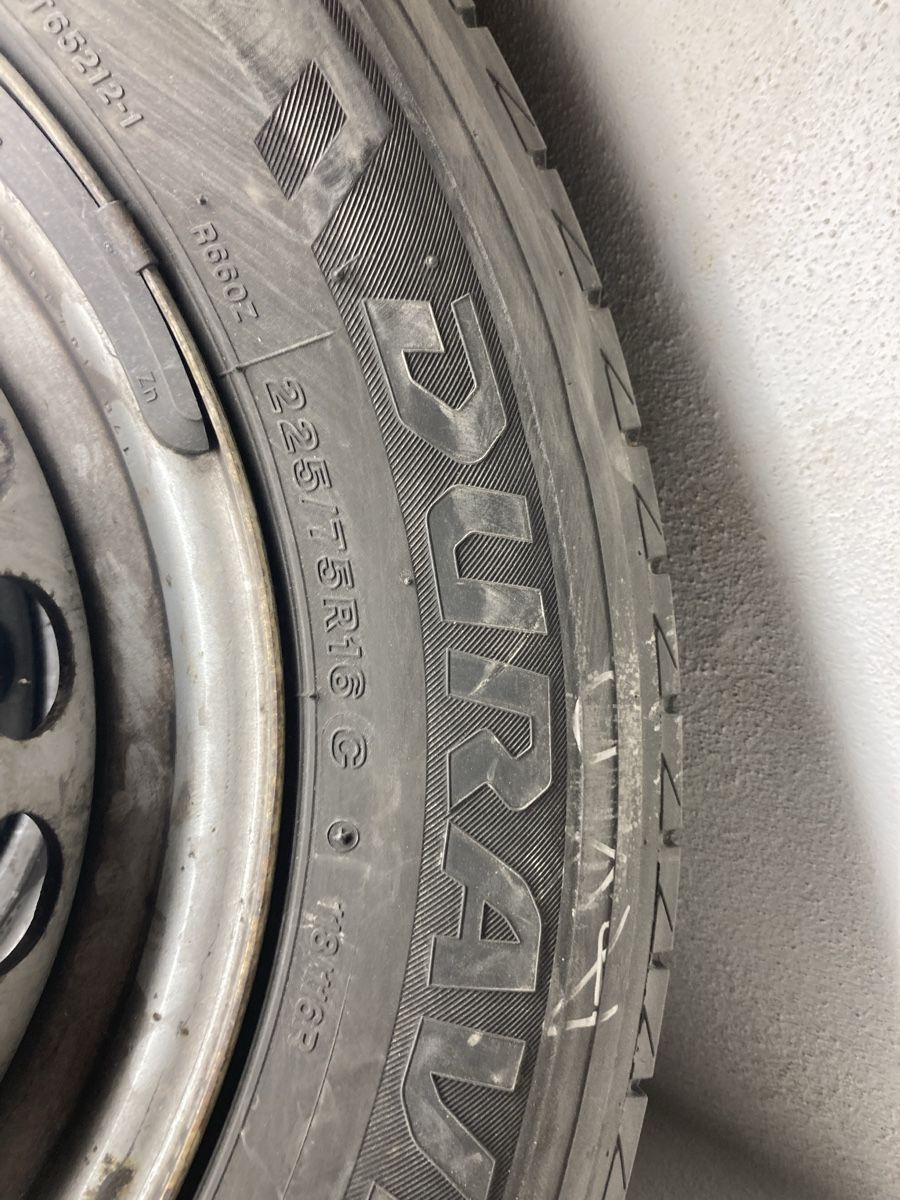 Pneumatici & Ruote complete: Roues été Sprinter ou Crafter – Usato da La Chaux-de-Fonds venduto da tilinsky 1