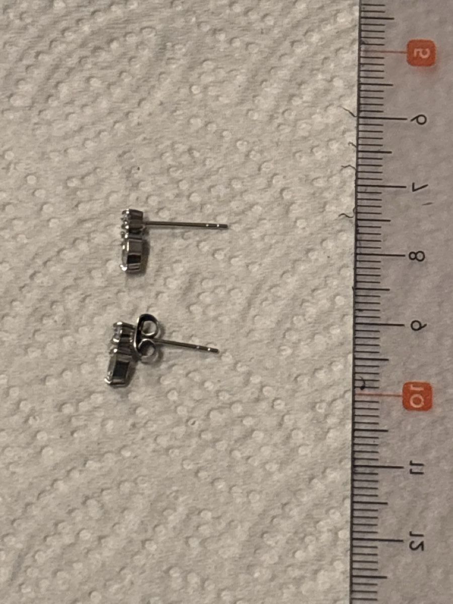 Ohrringe & -stecker: Ohrenringe  – Gebraucht aus Saland von ser_bx5g 1