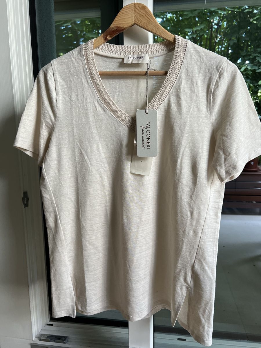 Falconeri T-shirt: Falconeri linen t-shirt- embroidered – Nuovo e nell'imballaggio originale da Corsier GE venduto da Karol_save_planet