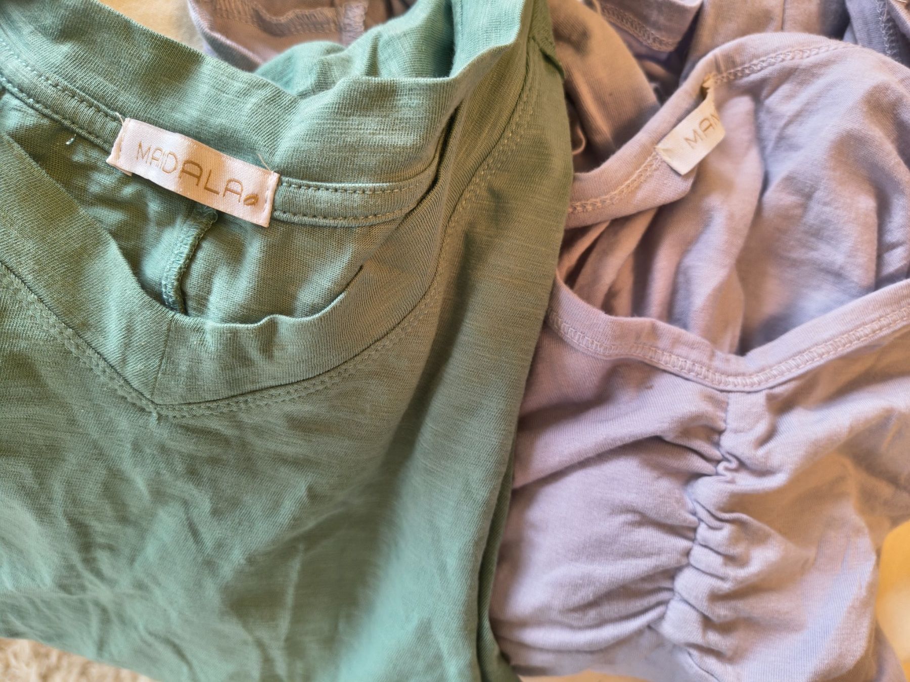 T-shirts: Mandala Yoga Oberteile – D'occasion à Zürich par lalaurabla