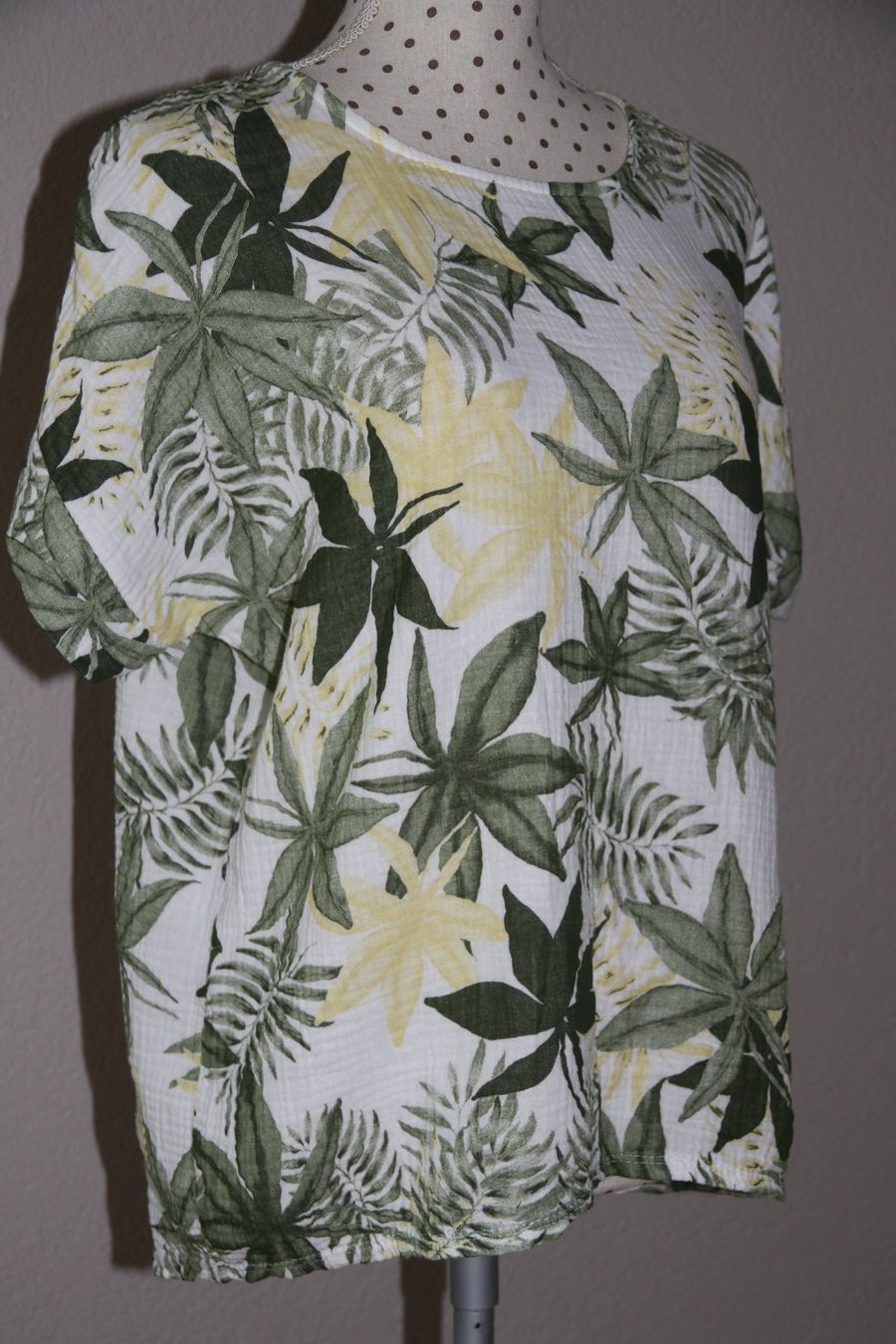 Camicette: Wunderschöne Musselin Bluse aus 100% Cotton eher Gr.M  NEU – Nuovo (secondo la descrizione) da Oberwil-Lieli venduto da Svetlana28 2