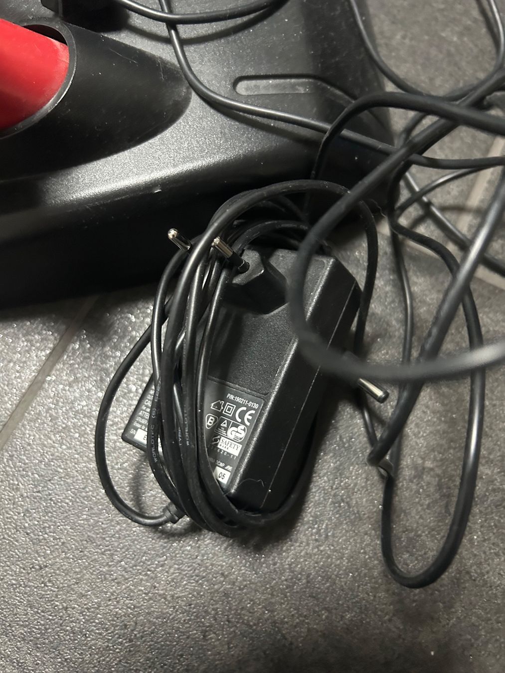 Logitech Manettes: Logitech Pedal Set gebraucht mit Netzteil – D'occasion à Schötz par chousan 3