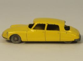 Matchbox Lesney 66A Citroën DS 19
