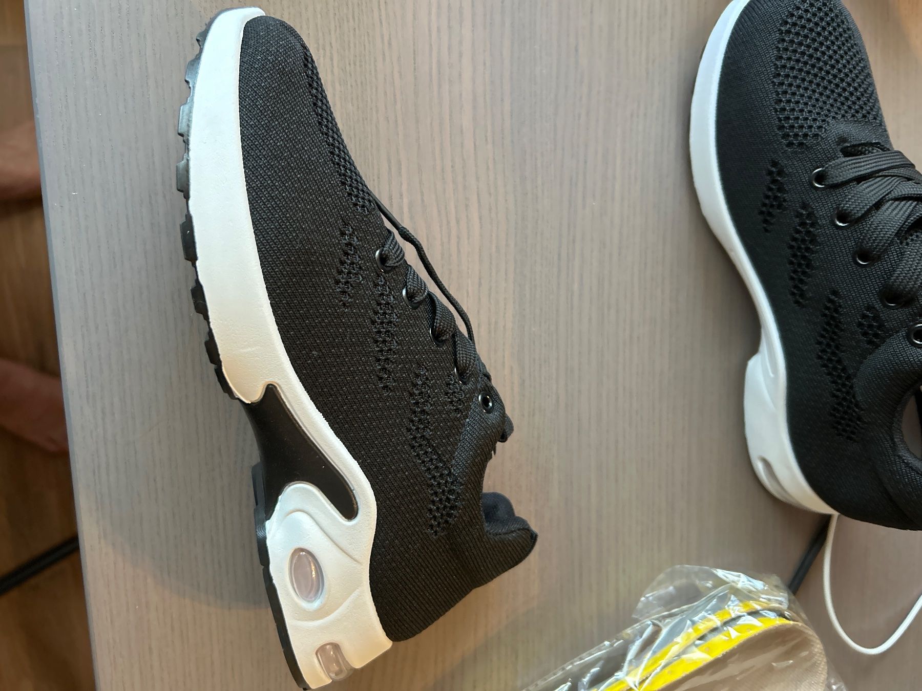 Scarpe da donna: Schuhe schwarz Grösse 40, neuwertig – Usato da Magden venduto da Vinci70 1