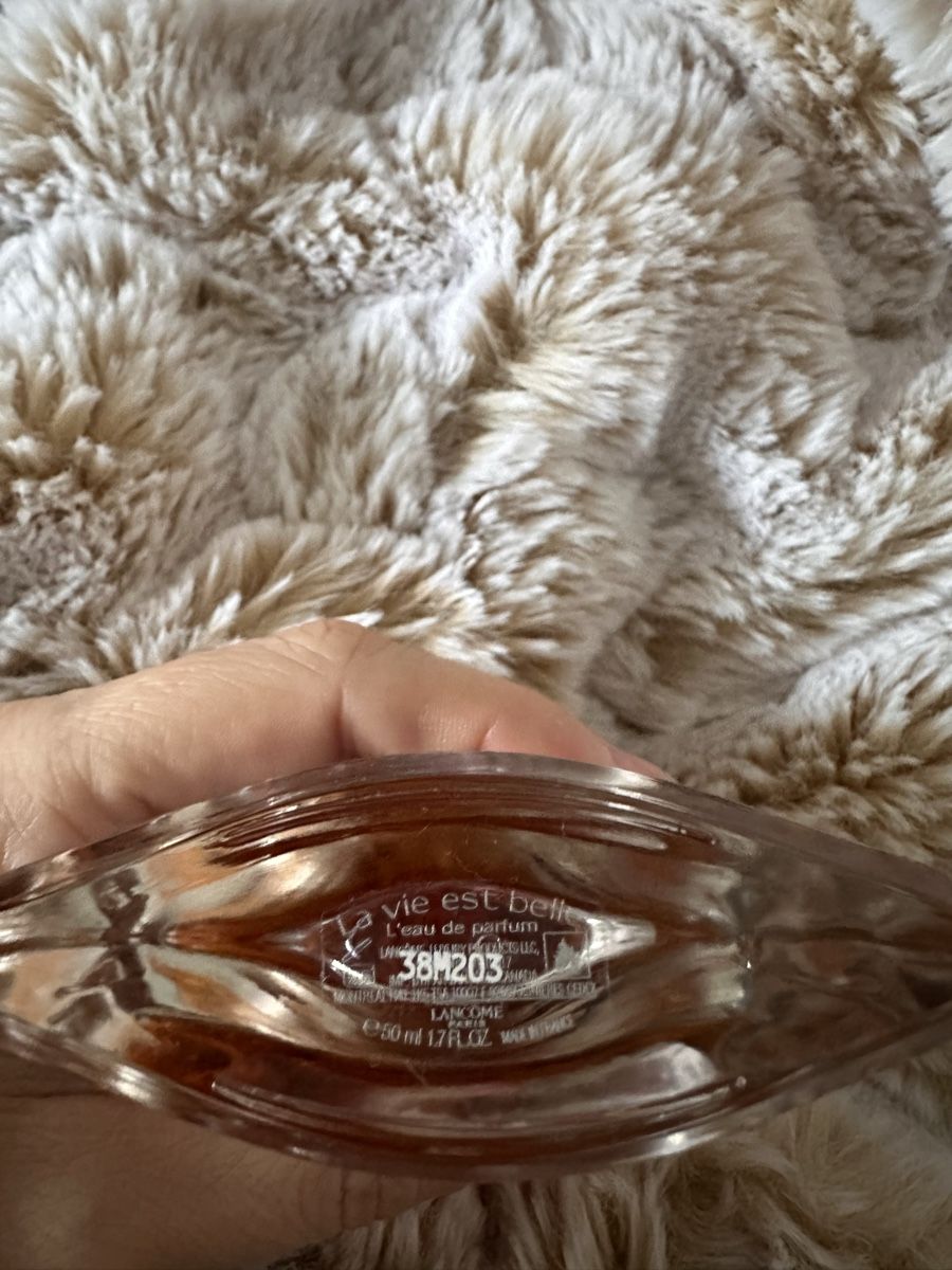 Lancôme Profumi & Eau de Toilette: Lancome La vie est belle Eau de Parfum 50ml – Usato da Zürich venduto da katya_noia 1
