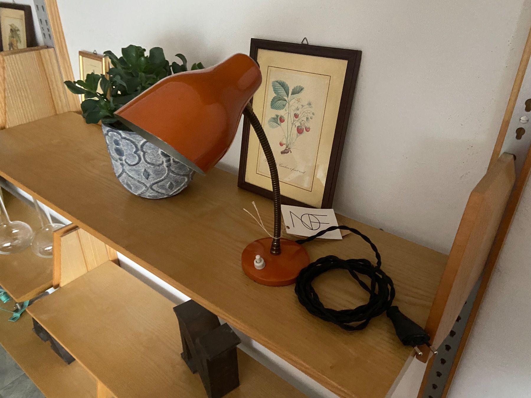 Lampade: Coole 60er. Jahre Tischlampe – Usato da Seewen SO venduto da Nordic-Old-Fashion