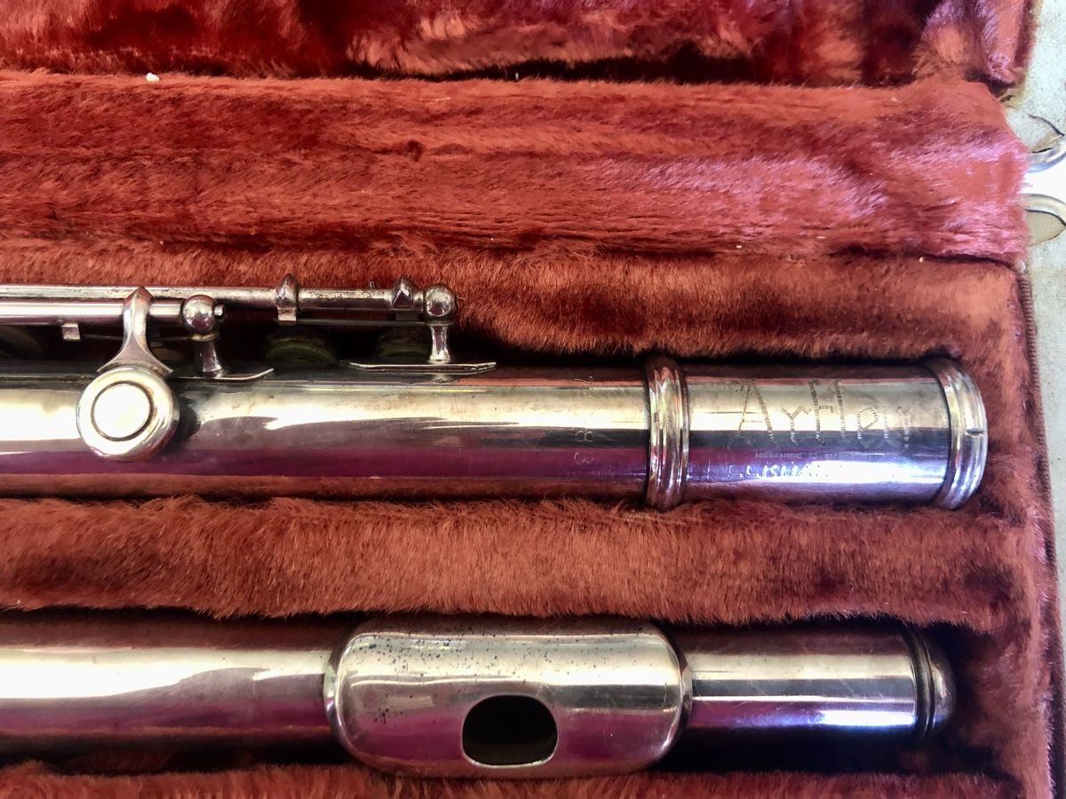 Strumenti musicali: Alte versilberte Artley Konzertflöte – Usato da Courfaivre venduto da Schroexel 3
