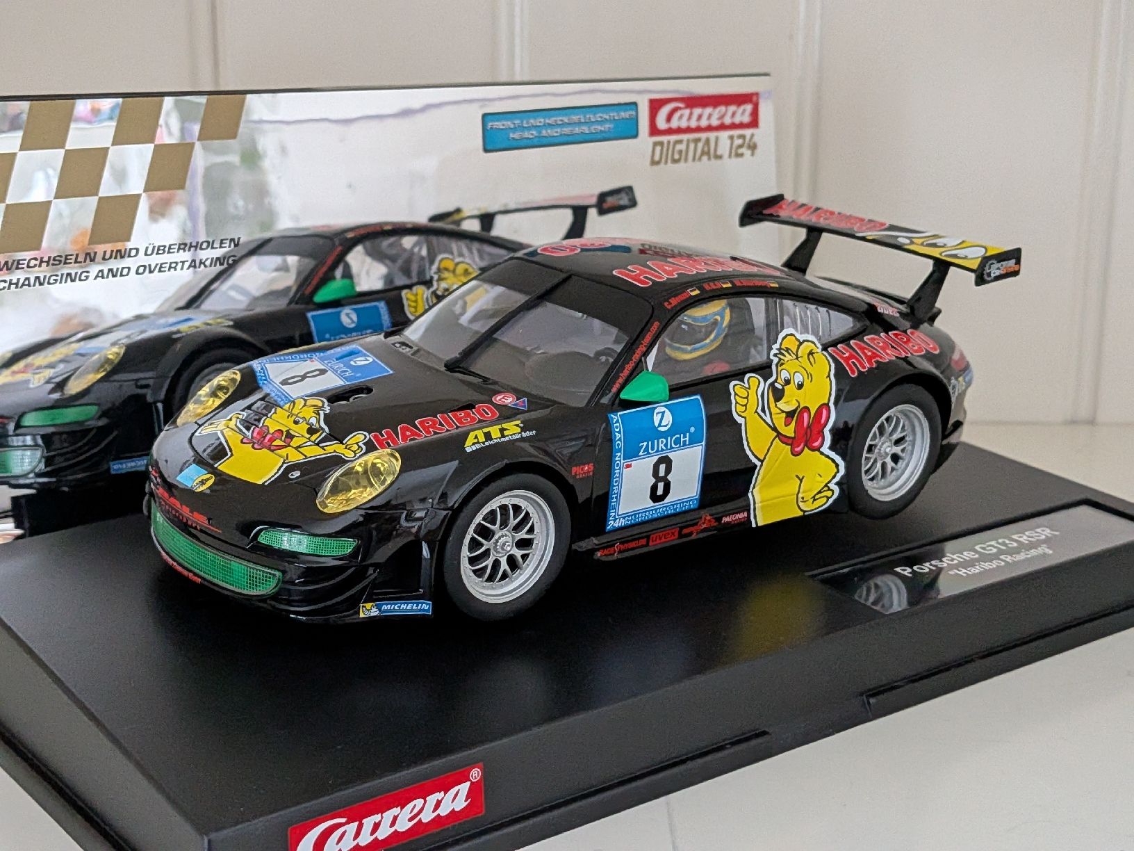 Carrera Piste: 23809  Porsche 911 HARIBO Carrera Digital 124 – Nuovo (secondo la descrizione) da Grenchen venduto da garage-city