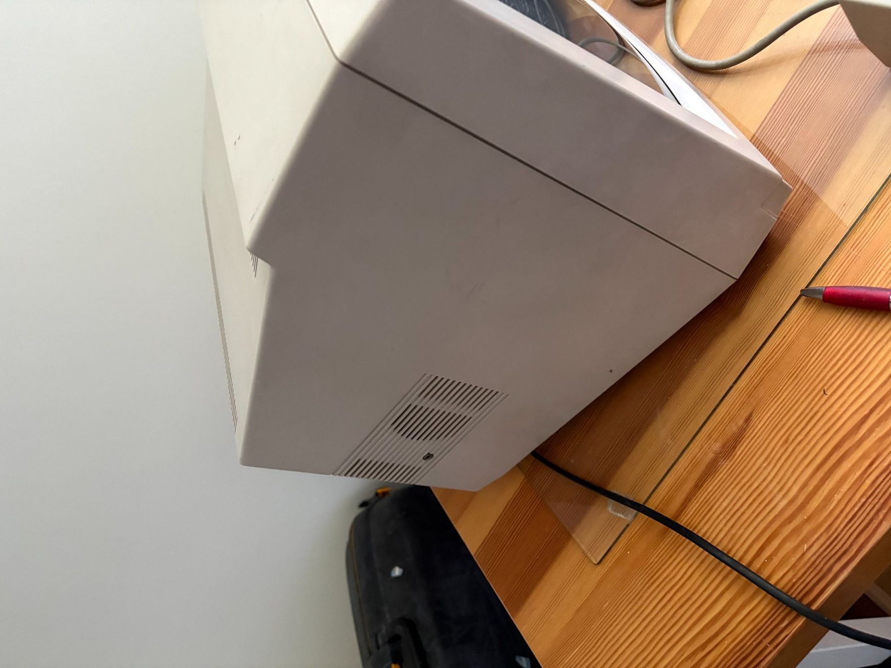 Philips Monitor: Commodore Monitor Phillips CM8833 – Difettoso da Bettingen venduto da rau_5bfh 4