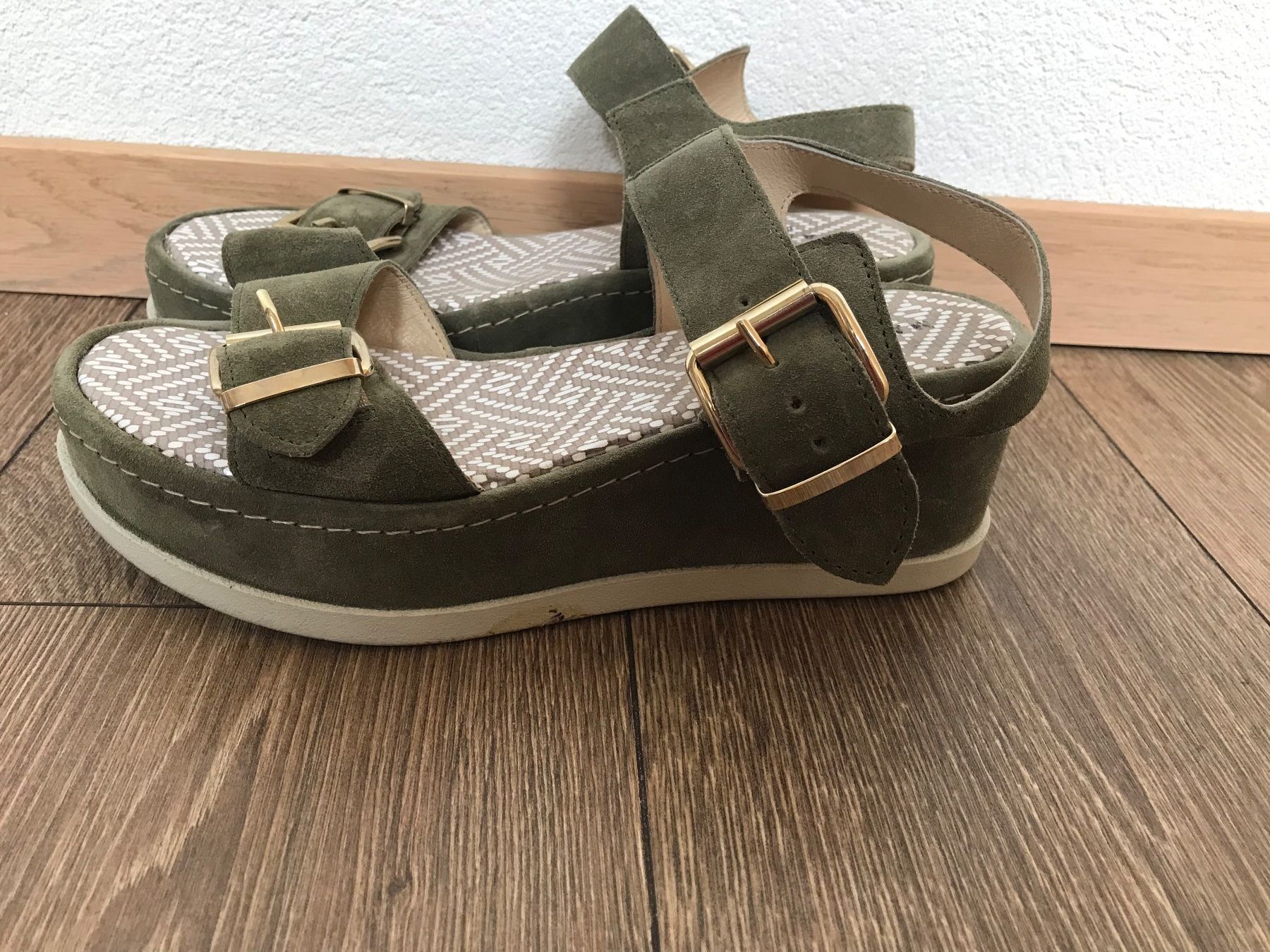 Scarpe da donna: Manas Sandalen 41 – Usato da Luzern venduto da Turmliebe 3