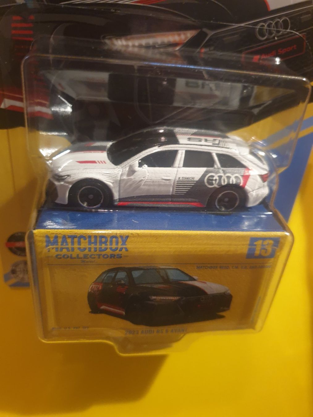 Matchbox Modellini d'auto: Matchbox 2023 AUDI RS6 AVANT – Nuovo e nell'imballaggio originale da Oftringen venduto da Rotor 7