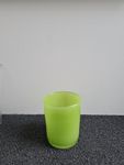 Hellgrüne, solide Dutz-Vase oder auch Übertopf