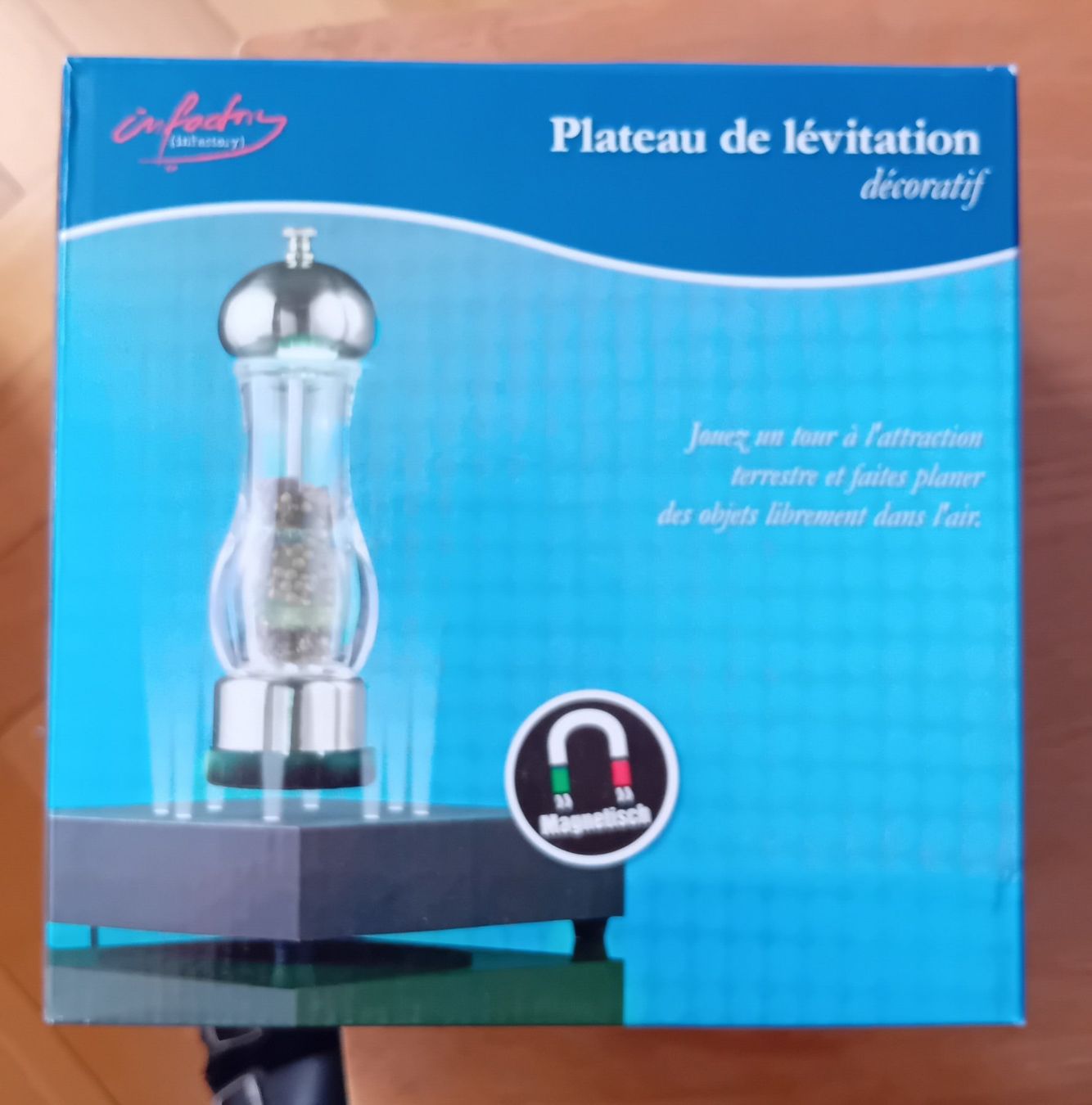 Tutte le decorazioni: Plateau de lévitation décoratif - inFactory - complet – Usato da Neuchatel venduto da Vlenoble 2