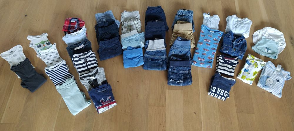 Ensembles coordonnés: Jungs / Jungen, Sommer Kinderkleider-Paket Gr. 68 (36 Teile) – D'occasion à Lufingen par Laudine_G