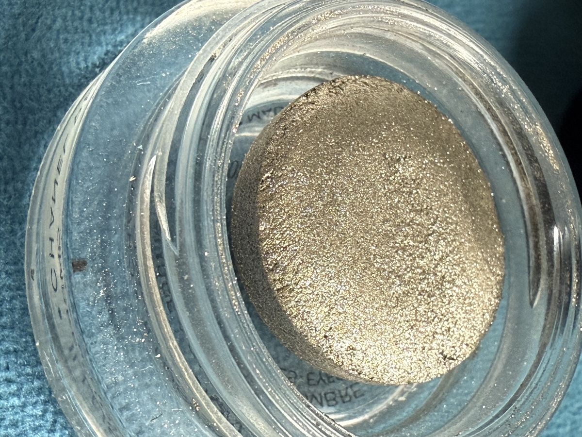 Chanel Make-up: Chanel eye shadows – Usato da Zürich venduto da Yuece 3