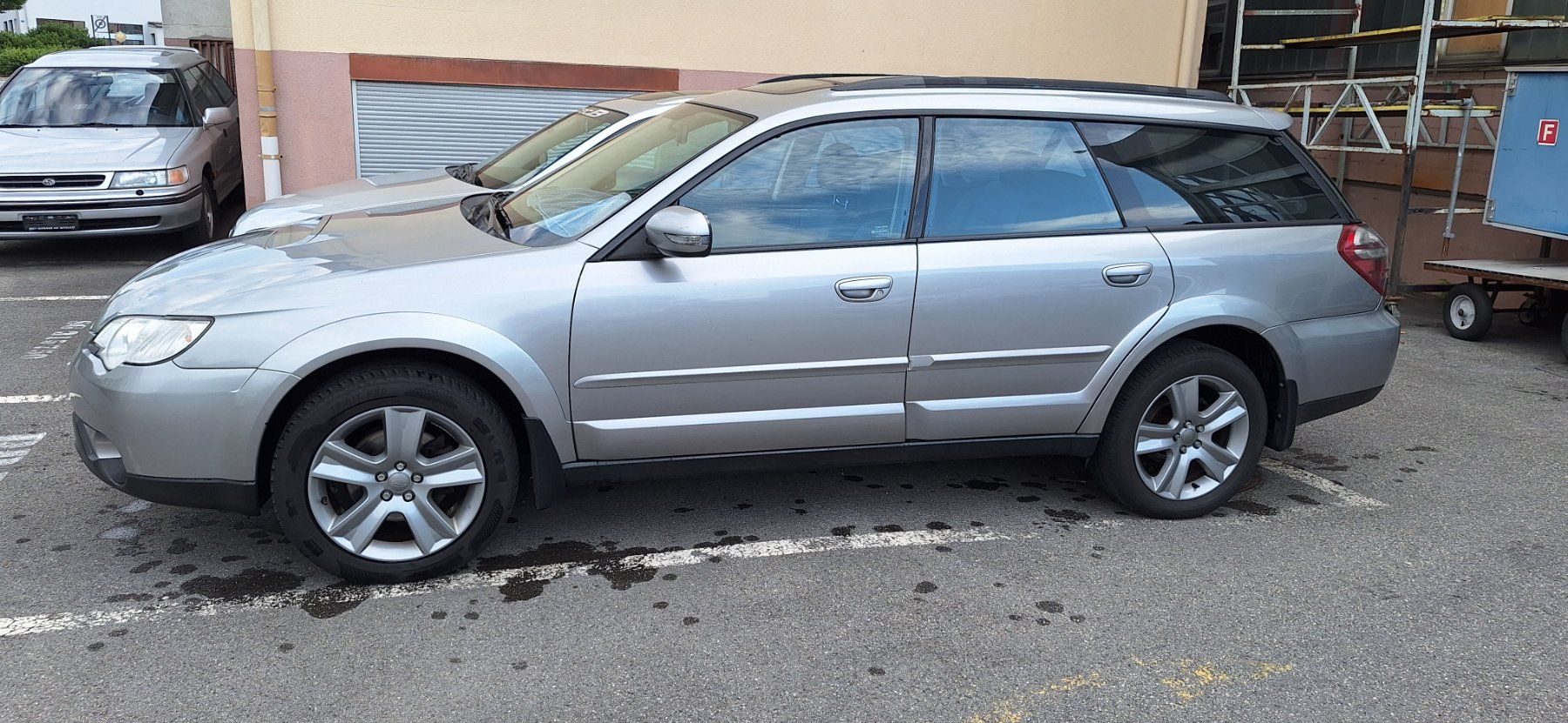 Subaru Autos: Outback 2.0 Diesel 2008 – D'occasion à Sevelen par StalkeronPaws