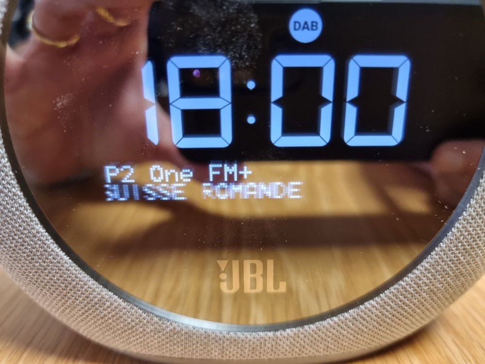 JBL Horizon2 – Enceinte radio réveil Bluetooth a…