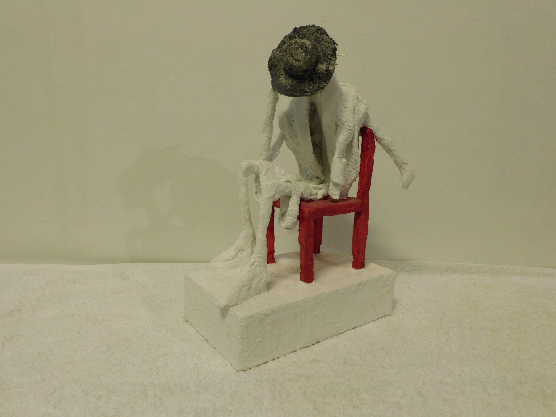 Skulpturen & Statuen: Skulptur "Der Denker", Gips, Handarbeit, Unikat – Gebraucht aus sursee von trilli-tralli