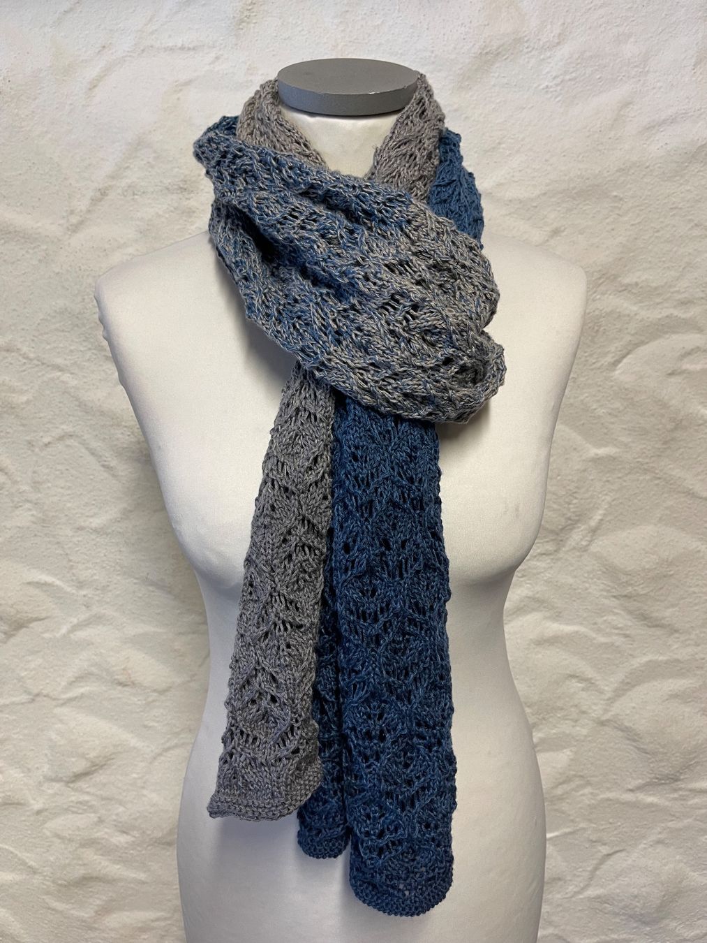 Foulard & Sciarpe: Schal, blau/grau – Nuovo (secondo la descrizione) da Urnäsch venduto da pas_5r9c 3