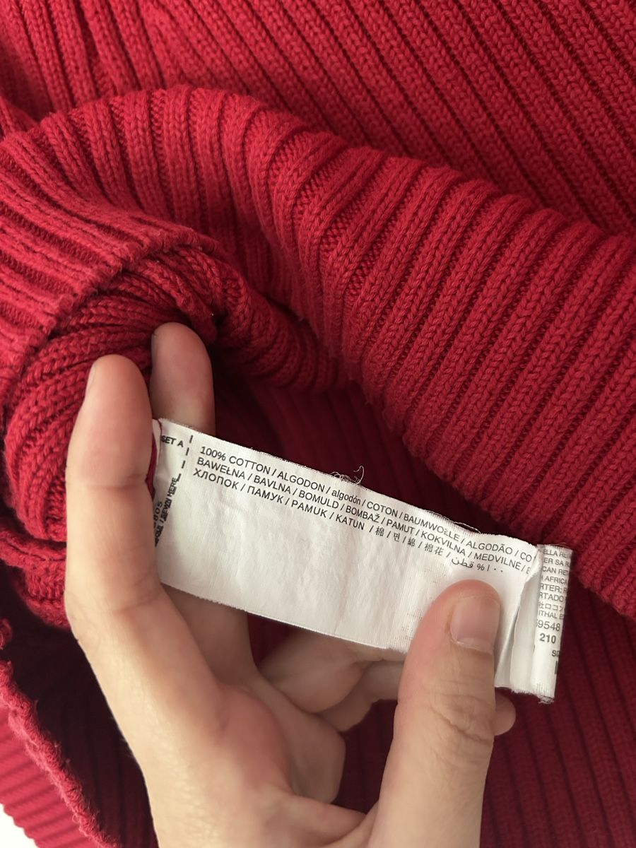 Mango Pullover & Sweatshirts: Pull Mango rouge en coton, taille M - Chaud pour l'hiver! – Gebraucht aus Morges von cat_6cm9 2