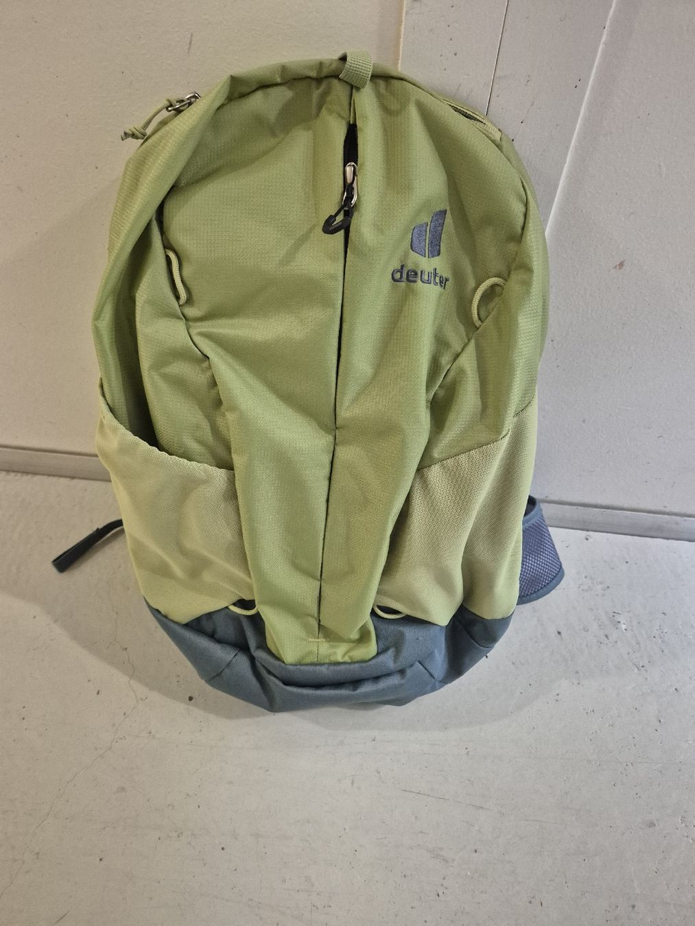 Deuter Zaini: Wander-Rucksack Deuter  – Nuovo (secondo la descrizione) da Uster venduto da bar_99f8