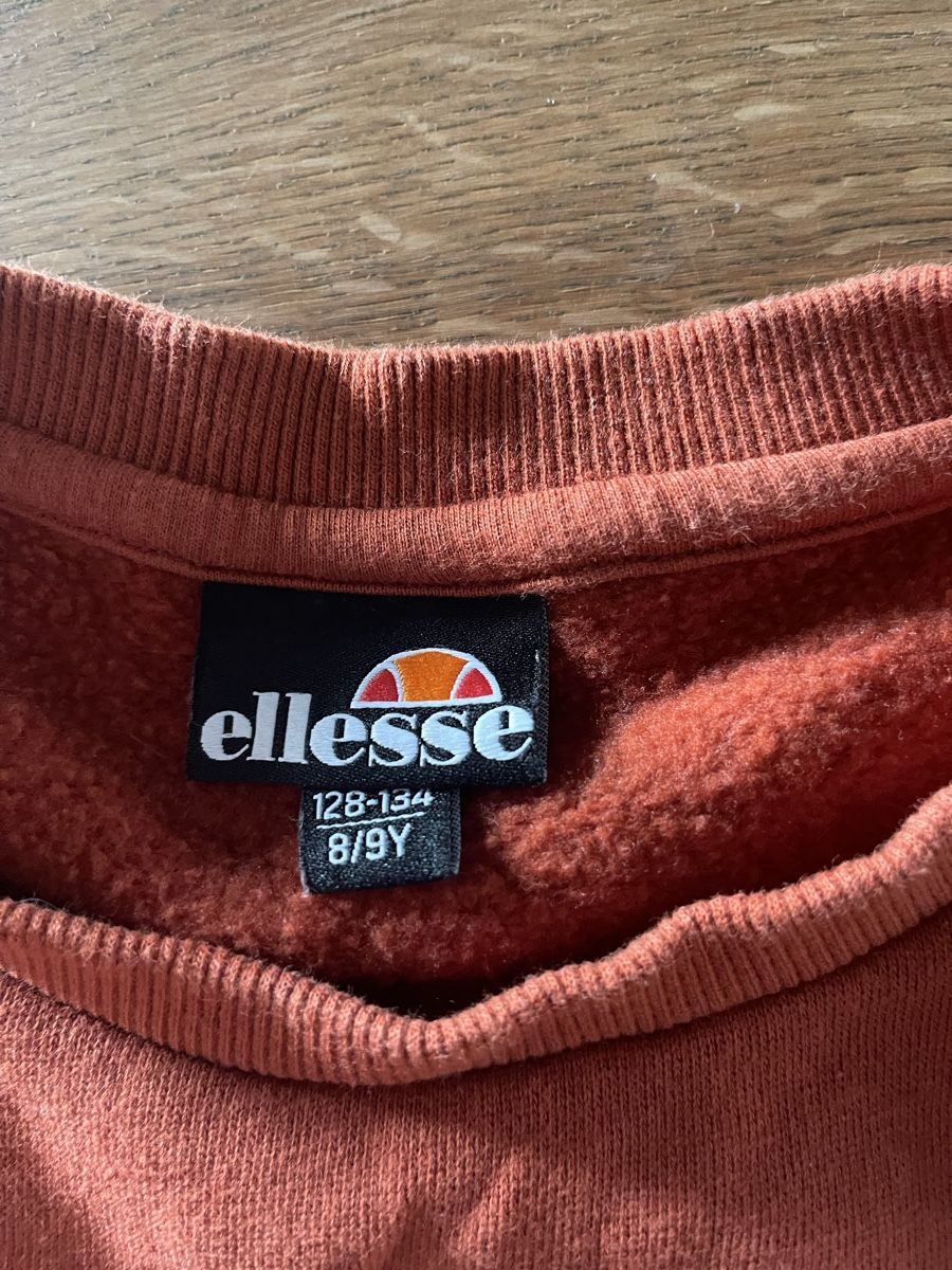 Ellesse Maglioni & Felpe: Ellesse Pullover rostrot Grösse 128-134  – Usato da Täuffelen venduto da Nice800 1