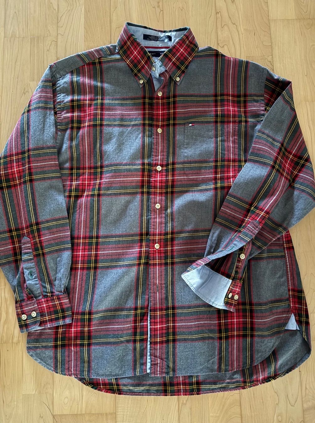 Tommy Hilfiger Hemden: TOMMY HILFIGER HEMD GR. L – Gebraucht aus Spiegel b. Bern von Rogger72 4