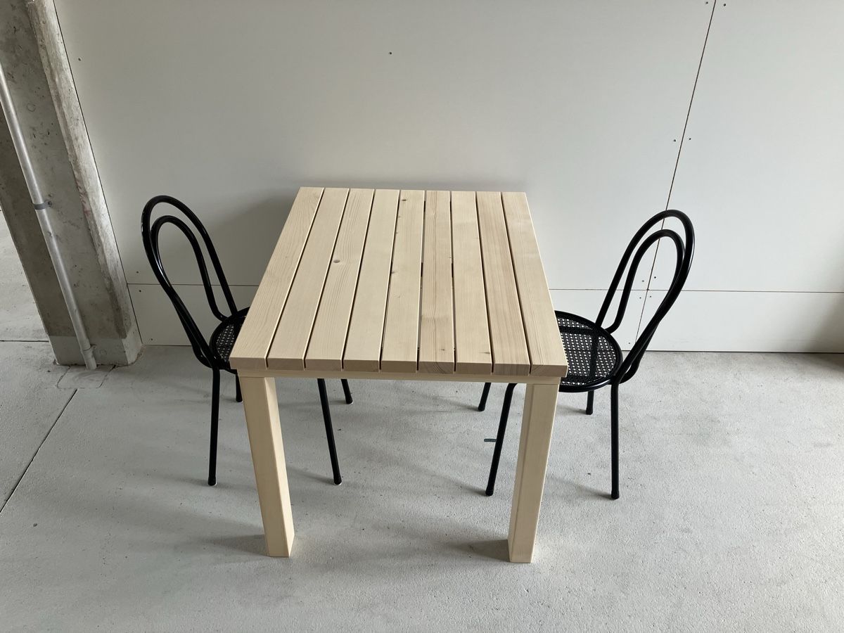 Tische: Gartentisch mit zwei Bistro Stühle – Gebraucht aus Werthenstein von LEGE77