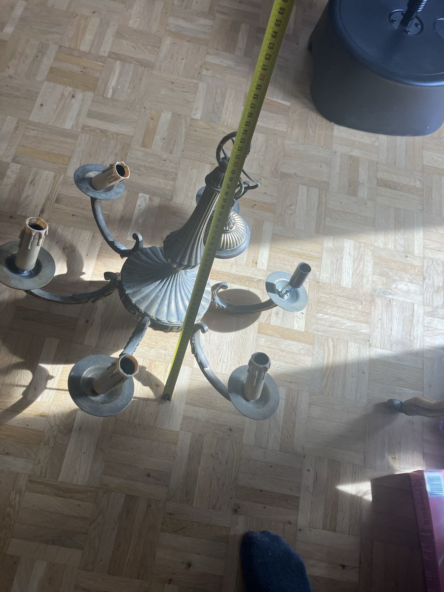 Lampade: Ancienne lampes – Difettoso da Fribourg venduto da Birchler.christian 7