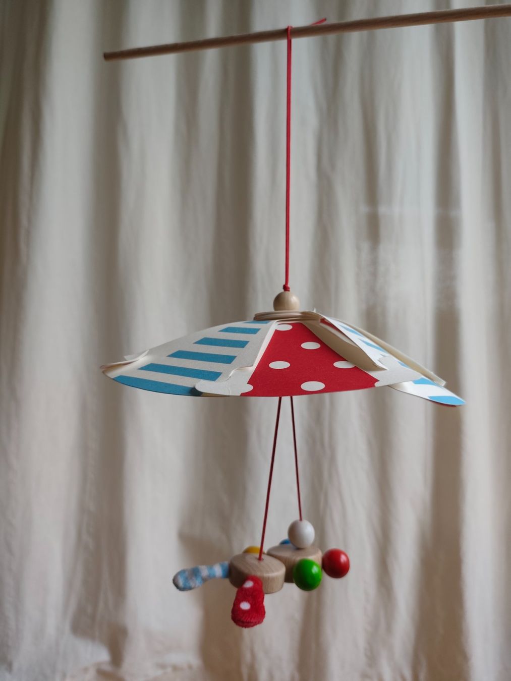 Eichhorn Spielzeuge: Babymobile Hase an Fallschirm – Gebraucht aus Urdorf von core8 2
