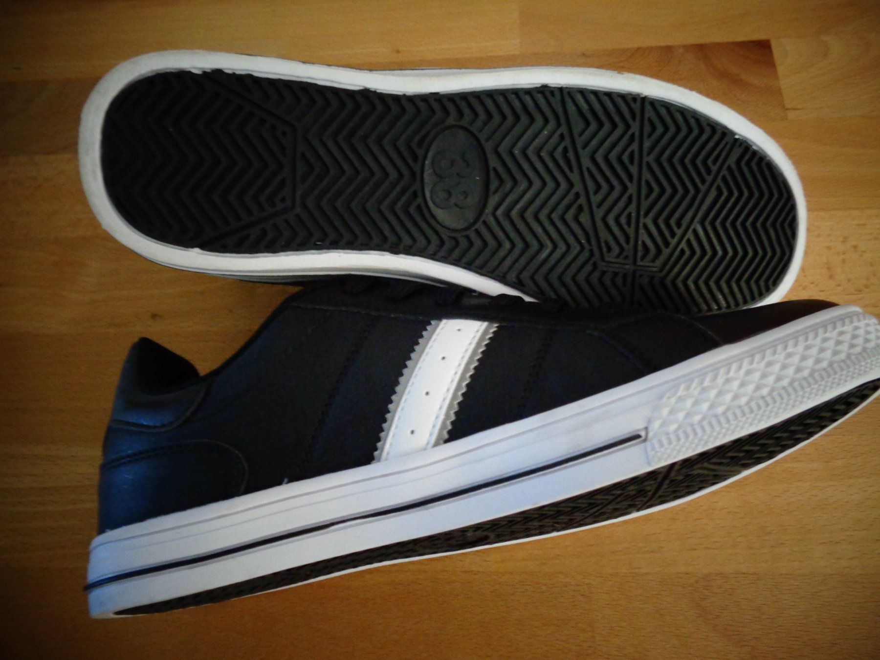 Schuhe für Jungen: Sneaker Lederlook Gr.38 schwarz Neu! – Neu (gemäss Beschreibung) aus Jonschwil von sonja8472 4