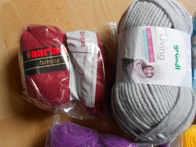 Wolle: Strickwolle verschiedene – Gebraucht aus Flühli LU von primula-47 2