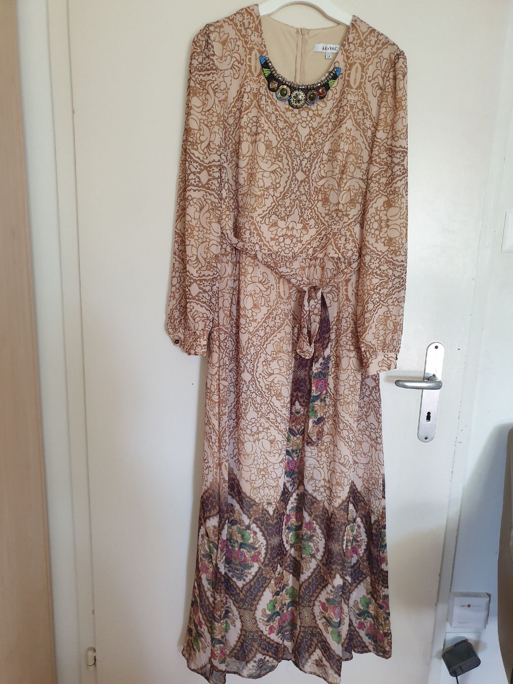 Vestiti: Kleid – Usato da Wettingen venduto da fis_lg9z