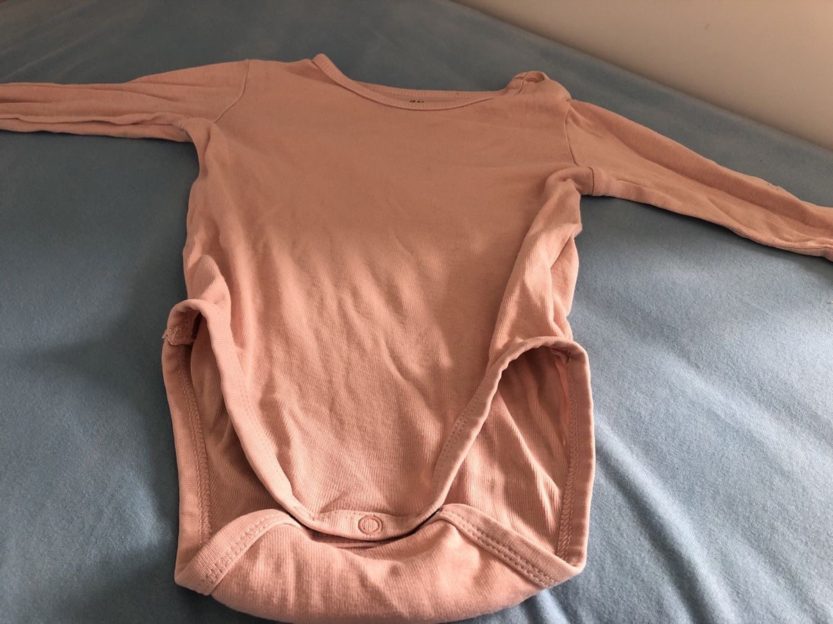 H&M Unterwäsche: Süsser Baby Body Langarm, Grösse 68 – Gebraucht aus Wettingen von Nini54