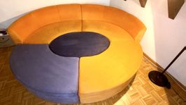 Rundes Sofa 3-teilig orange/blau mit Hocker, verstellbar
