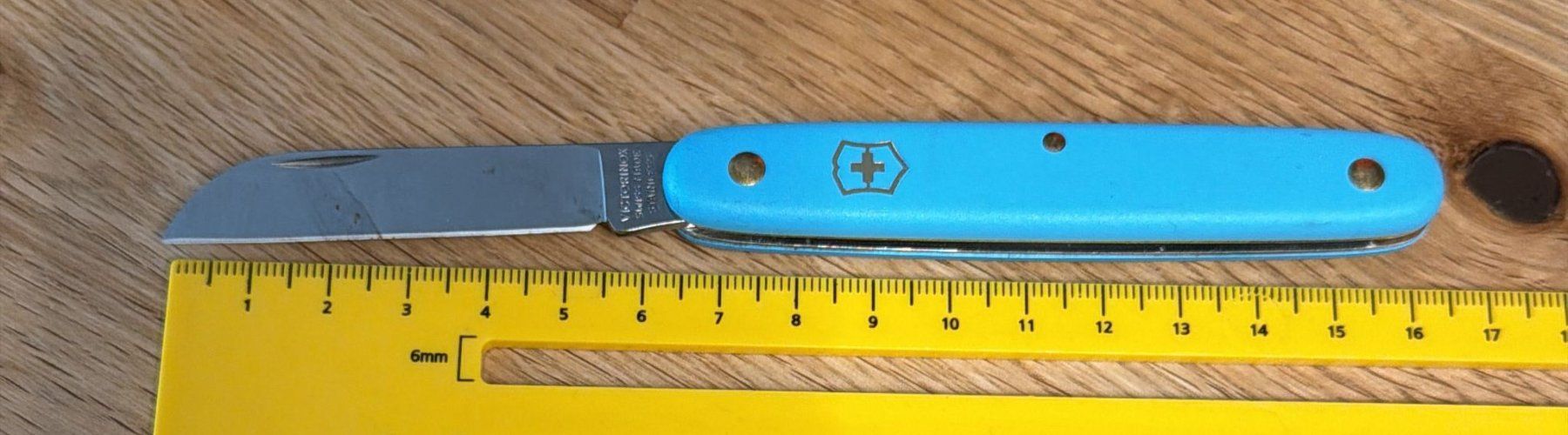 Victorinox Taschenmesser: VICTORINOX TASCHENMESSER – Gebraucht aus Zürich von Frei-Occasionen 4