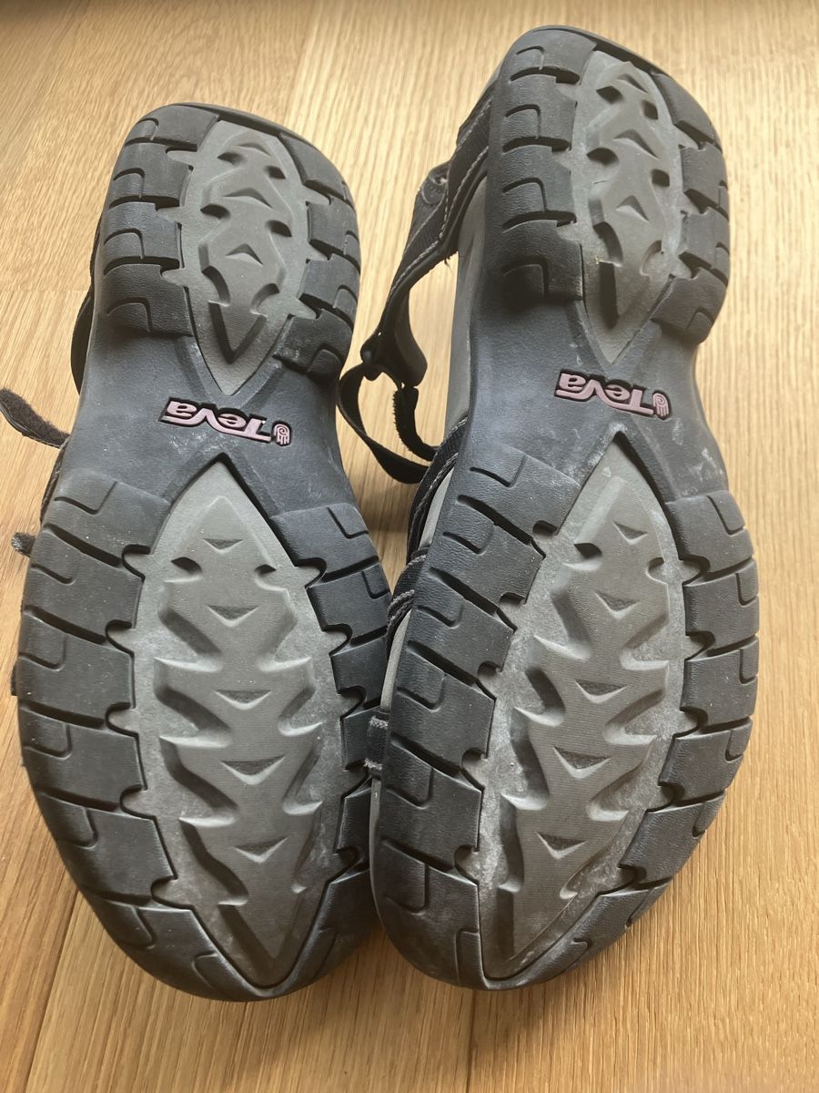Teva Damenschuhe: Teva Sandale Damen Gr.42 – Gebraucht aus Wangen b. Olten von nad_gg7s 2