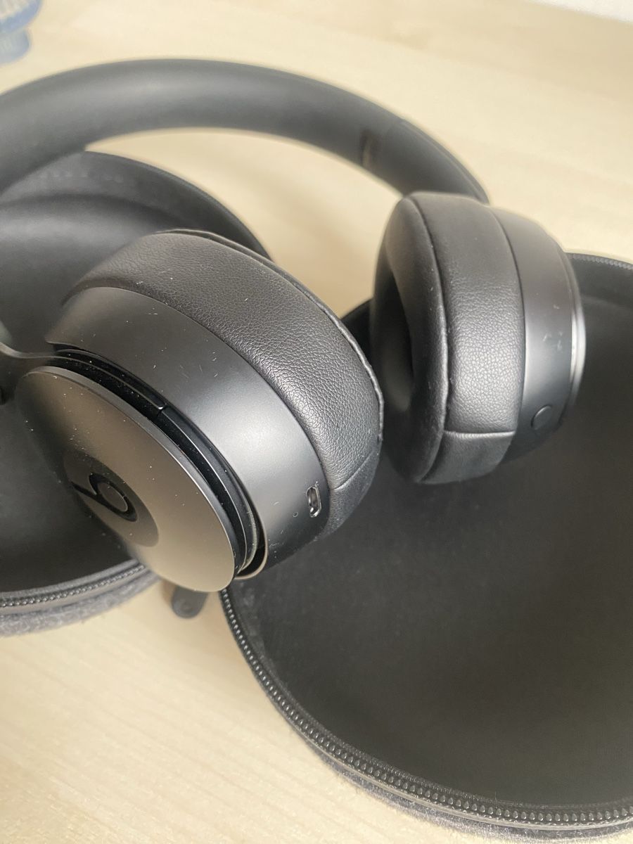 Beats Cuffie: Beats Solo3 Wireless Kopfhörer, Schwarz, mit Case, top Zusta – Nuovo (secondo la descrizione) da Bern venduto da Moly 2