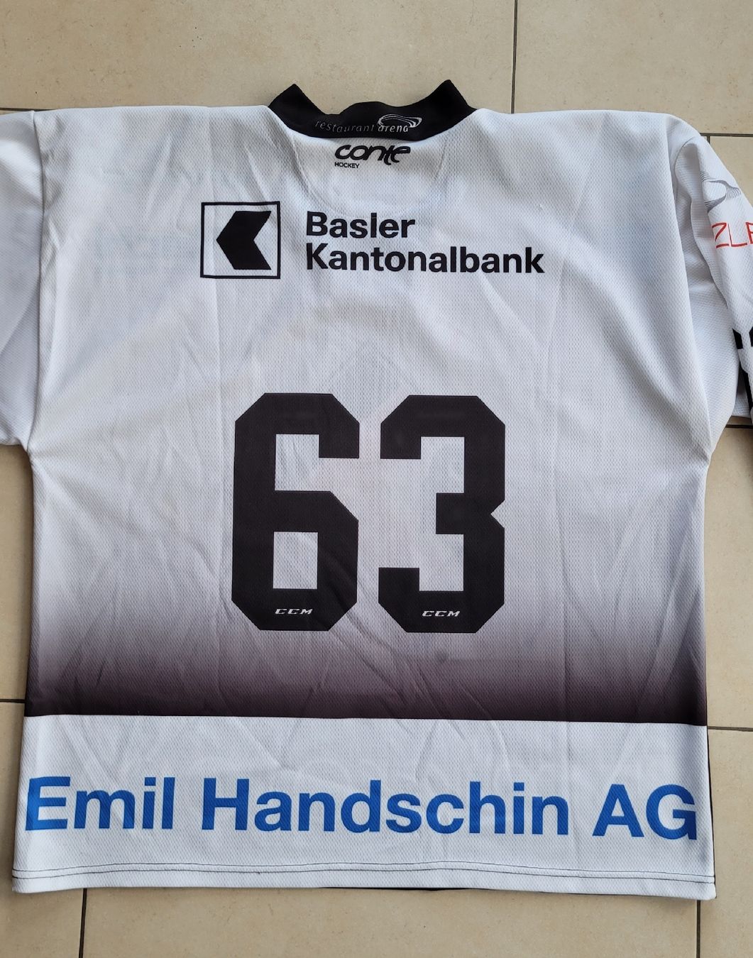Leibchen & Hosen: EHC Basel Junioren Trikot 21/22 – Gebraucht aus Magden von FraMali76 2