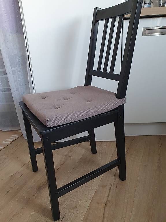 Sedie: Chaise en bois Ikea – Usato da Chavornay venduto da er_yy7k 1
