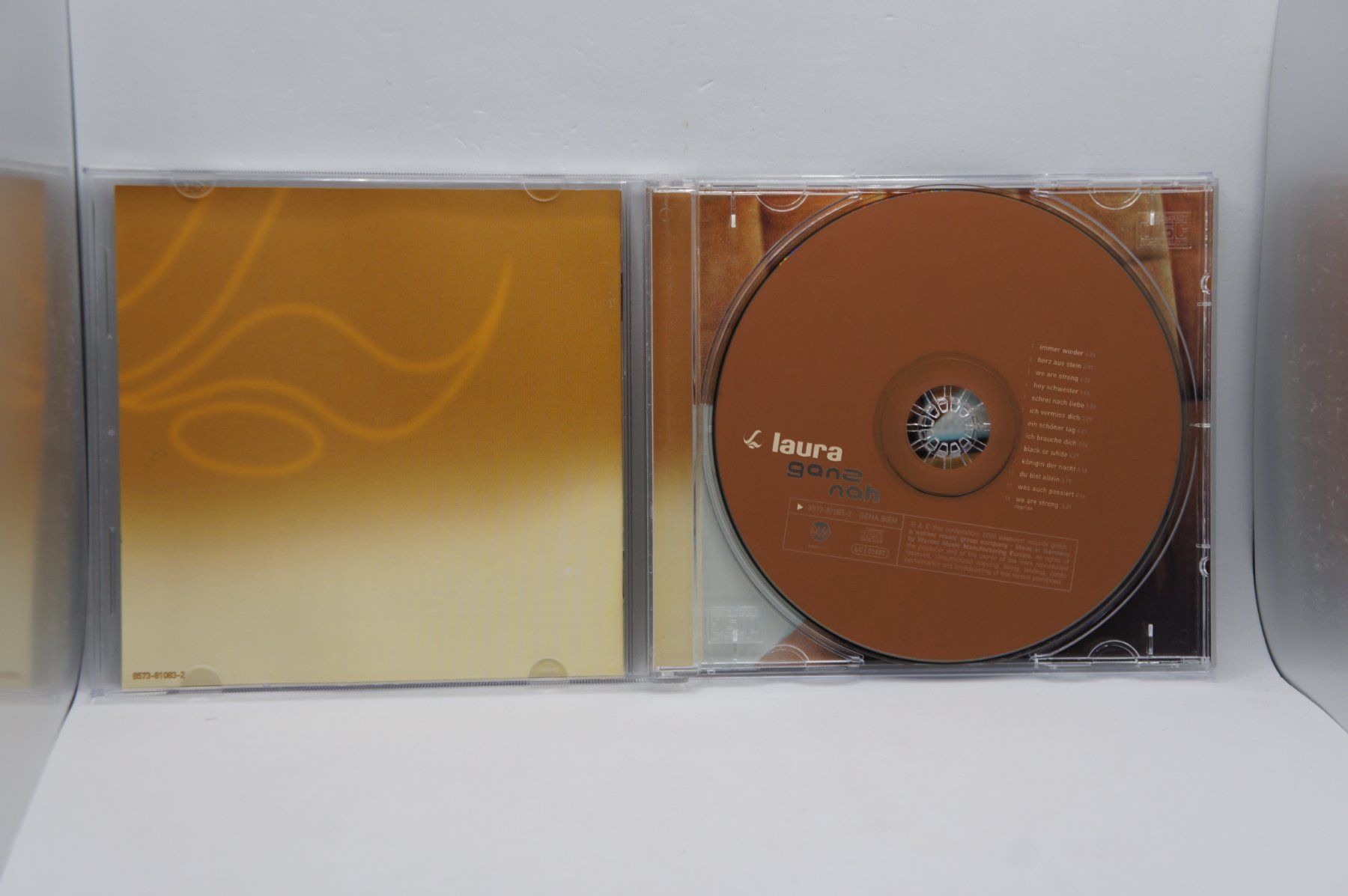 CD: CD Laura – Ganz Nah – Usato da Ernetschwil venduto da luisvonerni 2