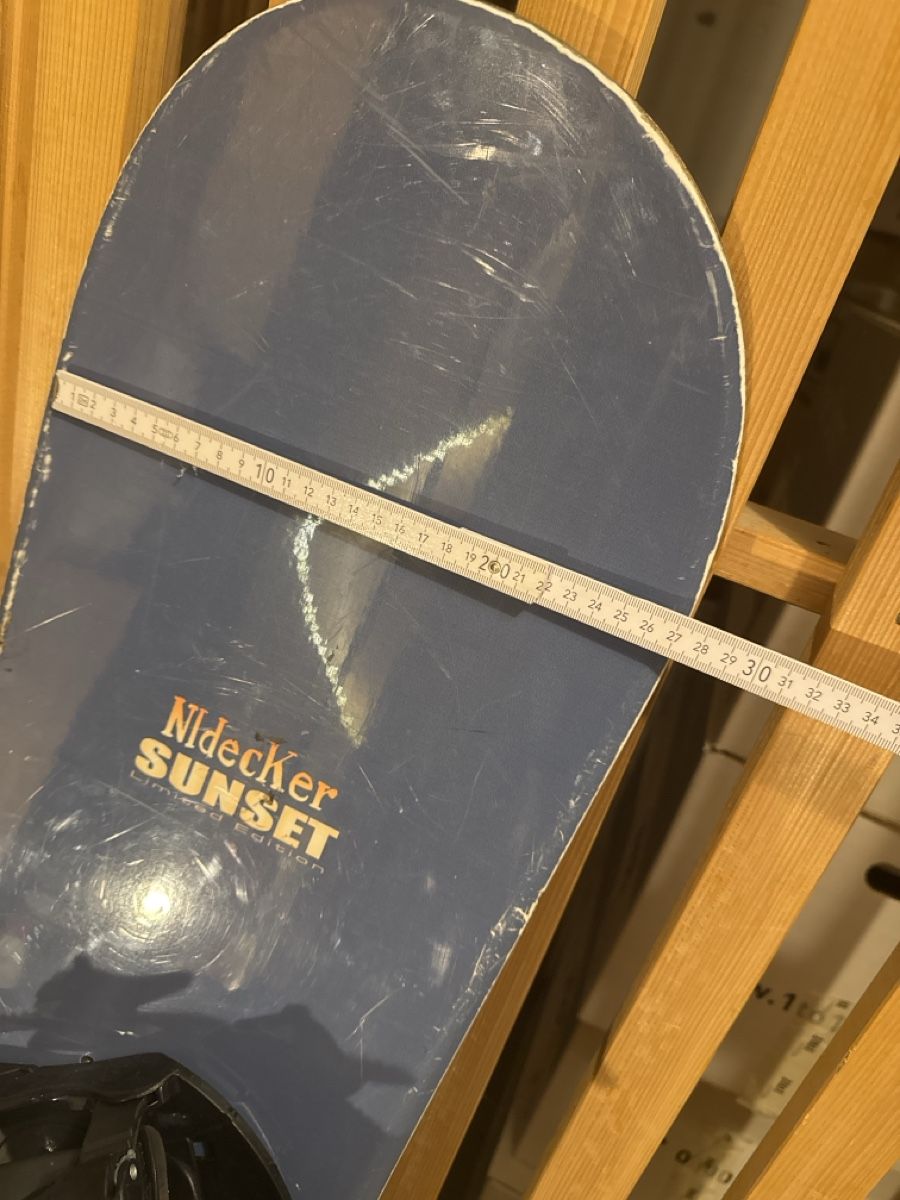 Nidecker Board: Snowboard 145cm Bindungen inkl., von Nidecker – Usato da Schliern b. Köniz venduto da amo_lln9 9