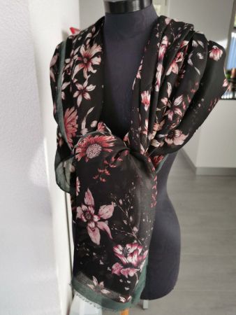 Schal mit Blumenmuster NEU