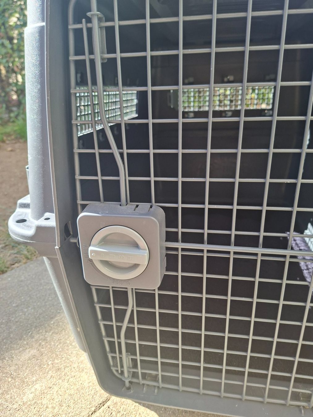 Käfige, Transport & Sicherheit: Hundetransportbox grau guter Zustand – Gebraucht aus Sissach von ein_kh55 2