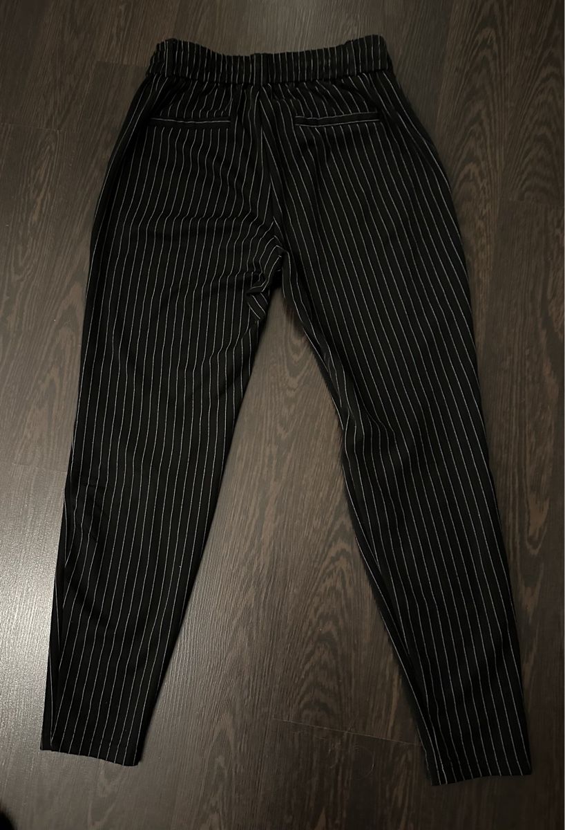 Pantaloni: Stoffhose – Usato da Bolken venduto da viv_52qx