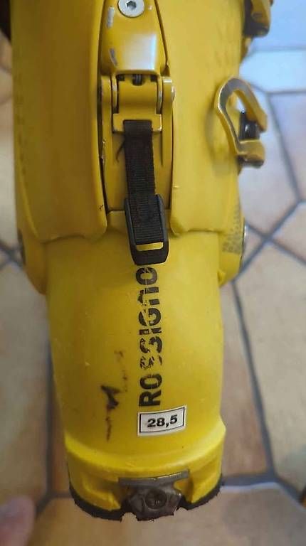 Rossignol Herrenschuhe: Bottes de ski Rossignol 28.5 – Gebraucht aus Ardon von mik_9m56 1